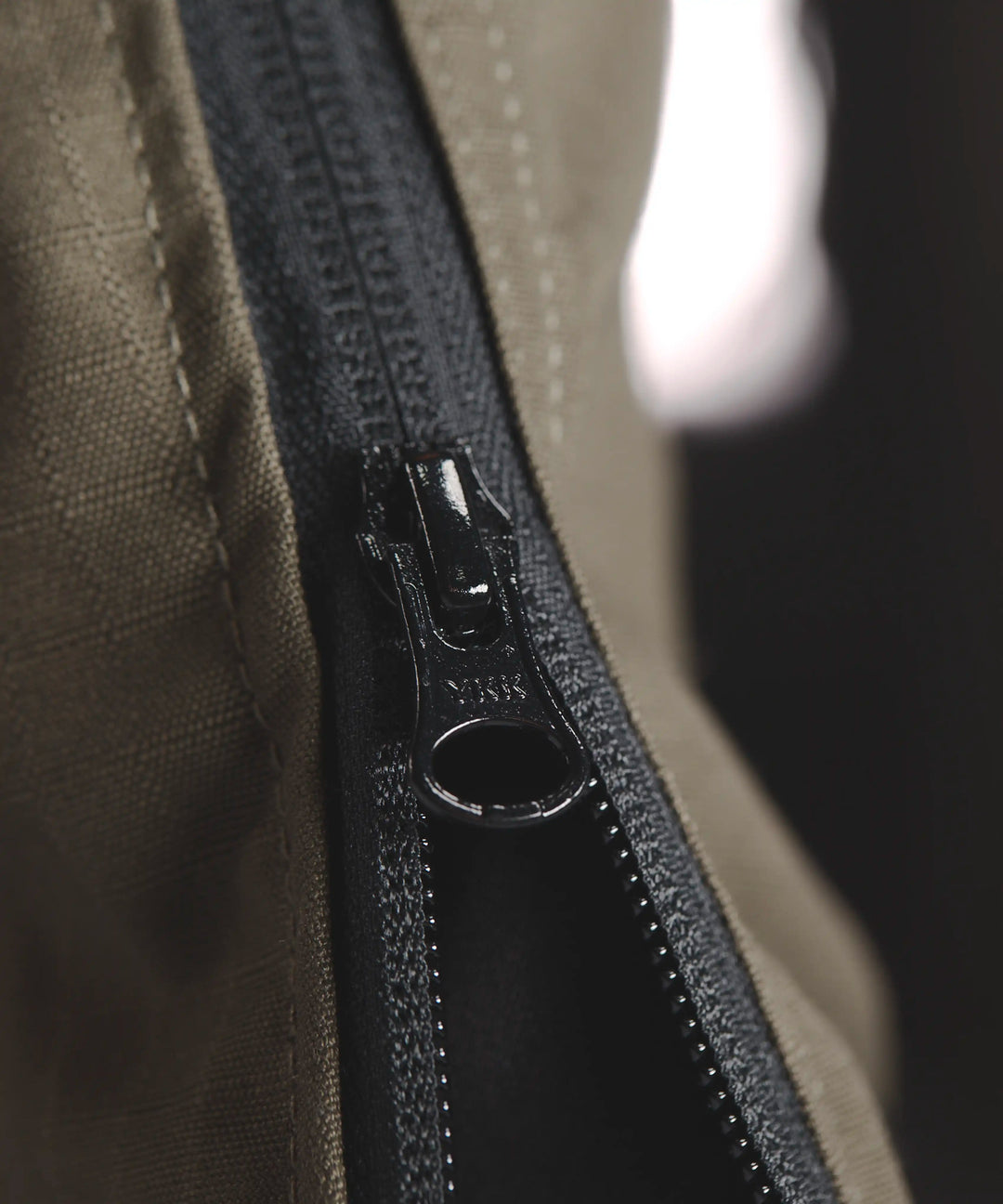 Kinetic Gen.2 - Olive - detail 10